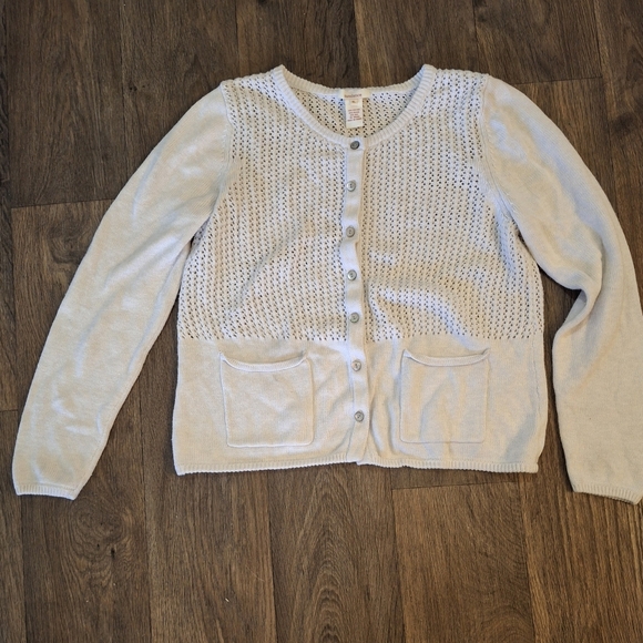 Sundance Double Pocket Knit Cardigan Sweater with Mother of Pearl Shell Buttons. - Picture 4 of 11